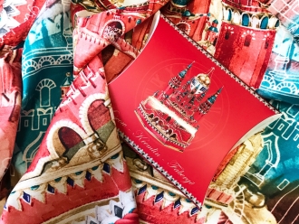 Изображение №4 | Платок «Кремль - Москва - Фаберже» (красный)