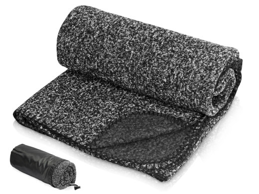 Изображение №1 | Плед вязаный «Blend» в чехле (черный)