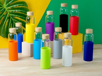 Изображение №16 | Стеклянная бутылка для воды в силиконовом чехле «Refine» (черный)