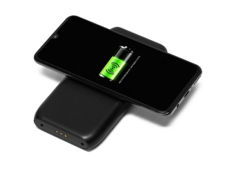 Изображение №7 | Беспроводное портативное зарядное устройство с зарядной станцией «UnIQ», 10000 mAh (черный)