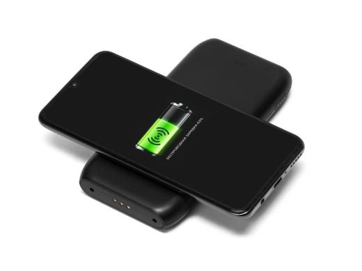 Изображение №6 | Беспроводное портативное зарядное устройство с зарядной станцией «UnIQ», 10000 mAh (черный)