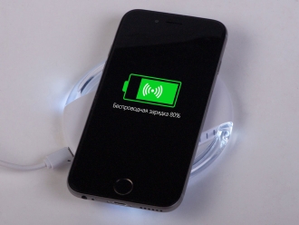 Изображение №8 | Беспроводное зарядное устройство «Cos», 5 Вт (белый)