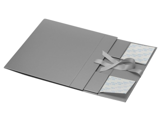 Изображение №3 | Коробка разборная с лентой и магнитным клапаном (серебристый)