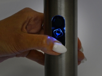 Изображение №5 | Набор аксессуаров для вина с электрическим штопором «Sicilia» (черный, серебристый, прозрачный)