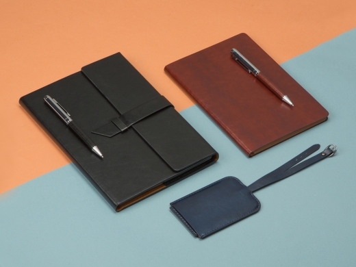 Изображение №5 | Блокнот А5 «Fabrizio», 80 листов, с цветным срезом (темно-синий)