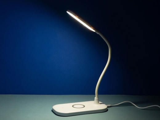 Изображение №9 | Настольный светильник с беспроводной зарядкой «Nimble», 10 Вт (белый)