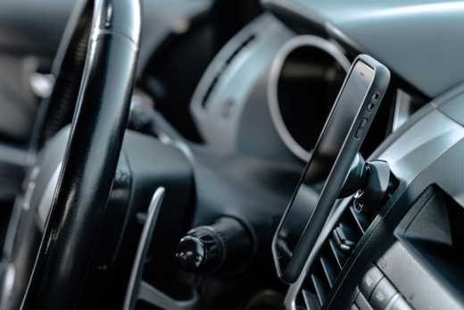 Изображение №7 | Магнитный держатель для смартфонов Cling