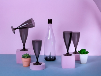 Изображение №6 | Набор пластиковых бокалов для напитков «Party» (прозрачный, темно-серый)