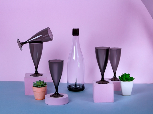 Изображение №6 | Набор пластиковых бокалов для напитков «Party» (прозрачный, темно-серый)