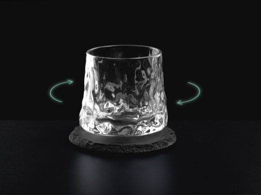 Изображение №1 | Вращающийся бокал для виски на сланцевом костере «Bromo» (прозрачный)