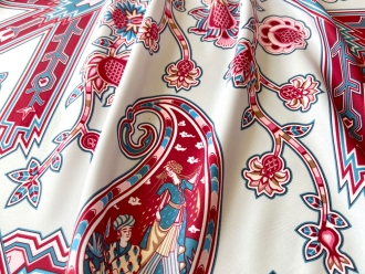 Изображение №2 | Платок «Кавказский скакун» (бордовый, голубой, бежевый)