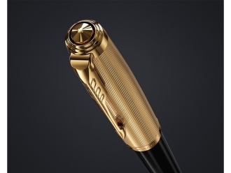 Изображение №5 | Ручка шариковая Parker 51 Deluxe (черный, золотистый)