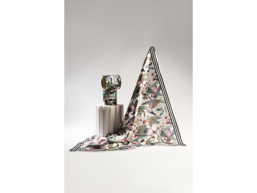 Изображение №5 | Платок «Фазаны» (белый, мультиколор)