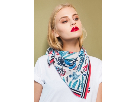 Изображение №2 | Платок «Голубые розы» (мультиколор)