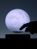 Изображение №10 | Левитирующая луна MoonFlight с пластиковой подставкой