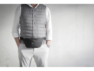 Изображение №7 | Универсальная водостойкая сумка на пояс «Bumble» из переработанного пластика (черный)