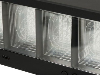 Изображение №8 | Часы с LED-подсветкой и беспроводной зарядкой «Cyber», 10 Вт (черный)