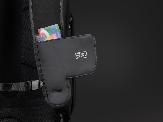 Изображение №10 | Антикражный рюкзак-трансформер Clickpack Travlo для ноутбука 16