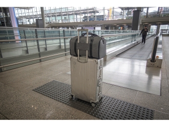 Изображение №19 | Водостойкая складывающаяся универсальная сумка «Tourister» (серый)