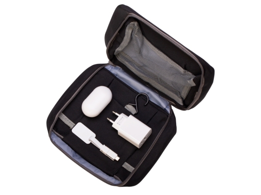 Изображение №2 | Набор для путешествий с наушниками, адаптером и универсальным кабелем «Take me» (черный, белый)