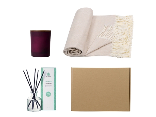 Изображение №1 | Подарочный набор для дома с пледом, свечой и диффузором (бордовый, бежевый)