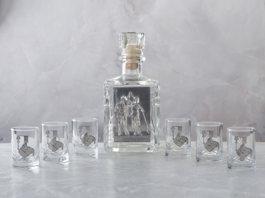 Изображение №1 | Набор со штофом «Металлурги» (прозрачный)