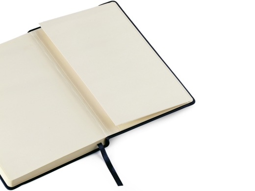 Изображение №3 | Ежедневник недатированный А5 «Megapolis Velvet» A5 (зеленый)