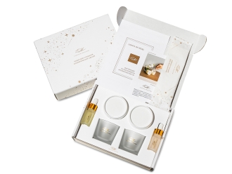 Изображение №3 | Набор для создания 2-х ароматических свечей: амбра и табак/маракуйя, сандал и пачули С лого (белый)