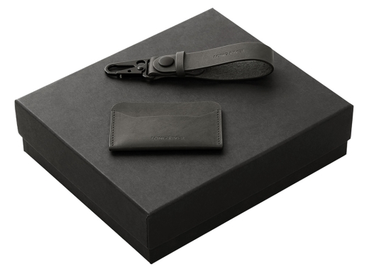 Изображение №1 | Подарочный набор Long River: картхолдер, ремешок для ключей С лого (черный)