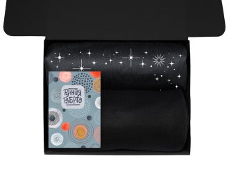 Изображение №3 | Подарочный набор «Re:y. Vive» с пледом, френч-прессом и кофе (черный)